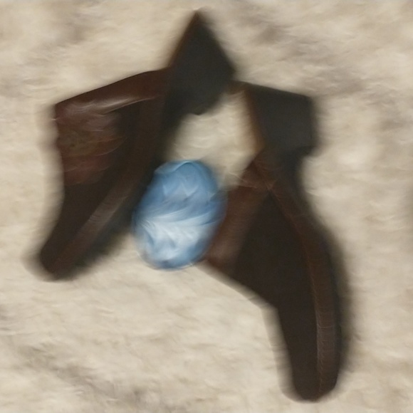 Thomas McAn woman's size 10W Carine suede w large retro flower vtg shoes - Picture 8 of 11